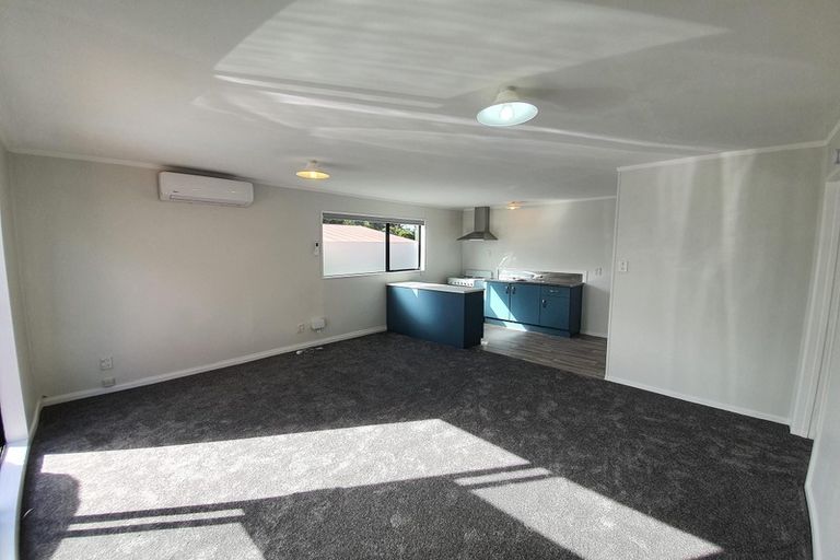 Photo of property in 1/80 Glengarry Road, Glen Eden, Auckland, 0602