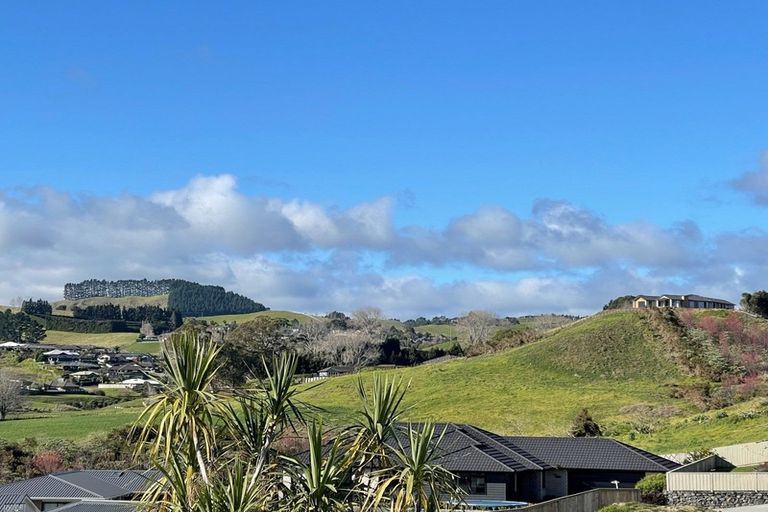 Photo of property in 12 Cashmere Way, Welcome Bay, Tauranga, 3112