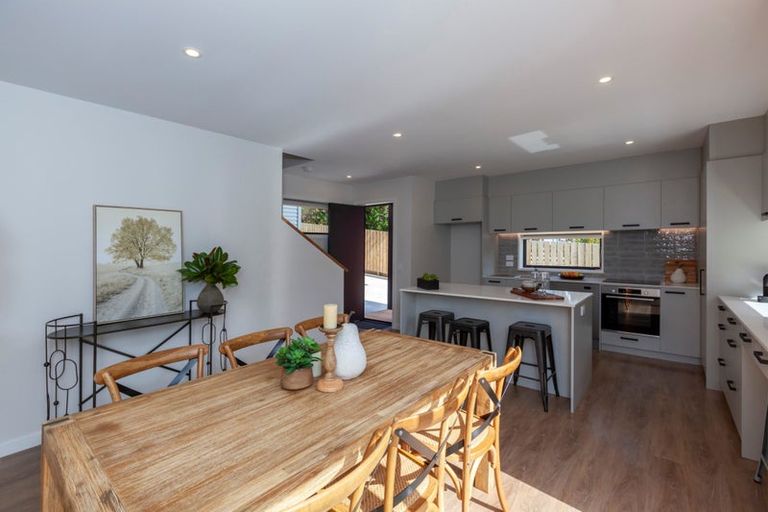 Photo of property in 77 Amohia Street, Paraparaumu, 5032