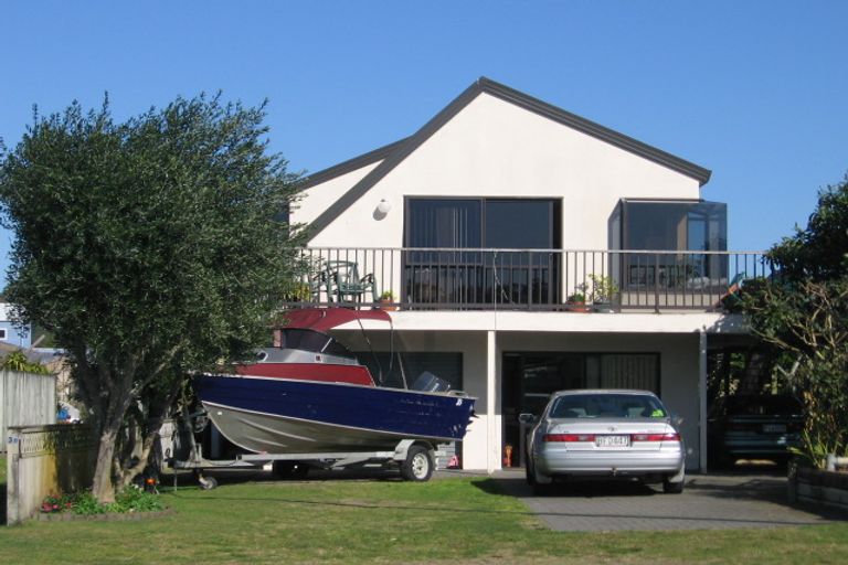 Photo of property in 3a Oyster Drive, Cooks Beach, Whitianga, 3591