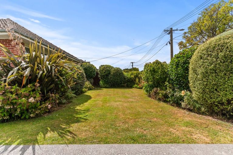 Photo of property in 10 Haslett Place, Upper Riccarton, Christchurch, 8041