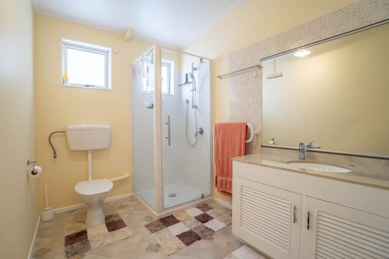 Photo of property in 11 Katarina Grove, Tawa, Wellington, 5028