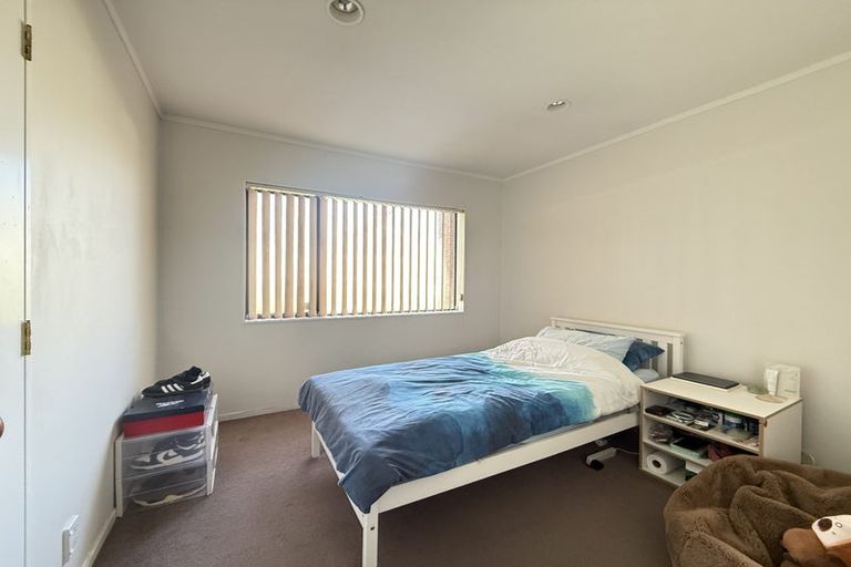 Photo of property in 1/13 Thornton Road, Milford, Auckland, 0620