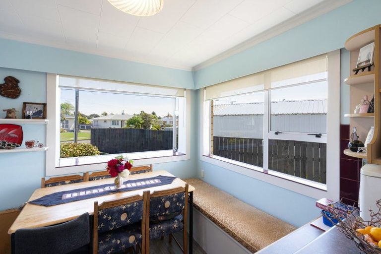Photo of property in 17 Cornwall Street, Levin, 5510