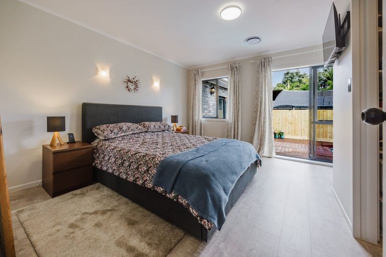 Photo of property in 168 Walter Strevens Drive, Conifer Grove, Takanini, 2112