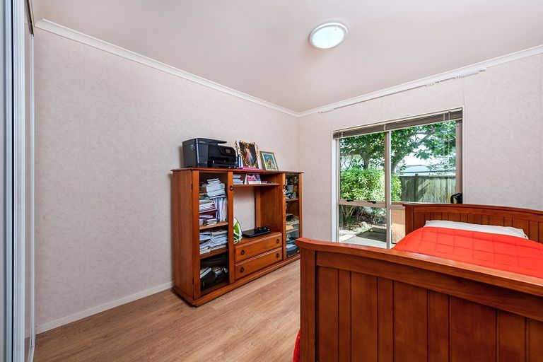 Photo of property in 20 Dunbarton Drive, Ranui, Auckland, 0612