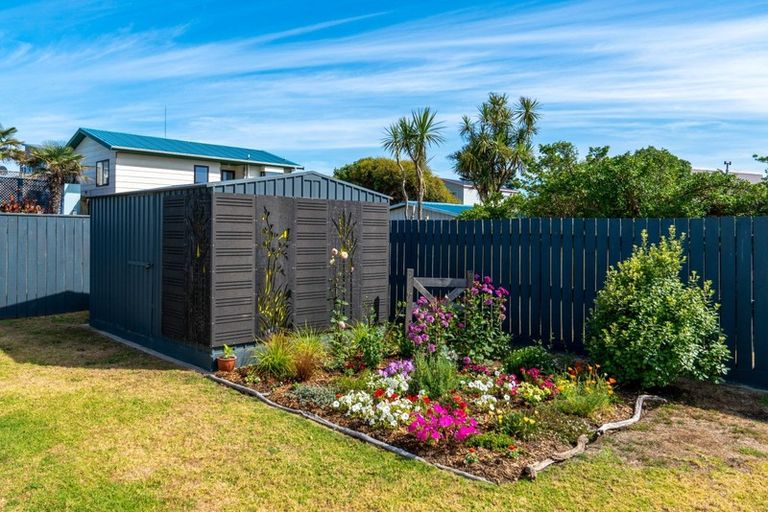 Photo of property in 25 Scott Avenue, Otaki Beach, Otaki, 5512