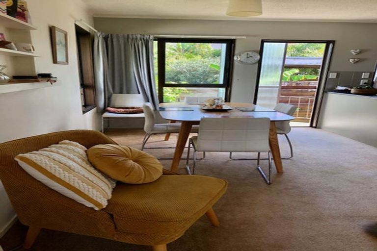 Photo of property in 2/59a Norwood Road, Bayswater, Auckland, 0622