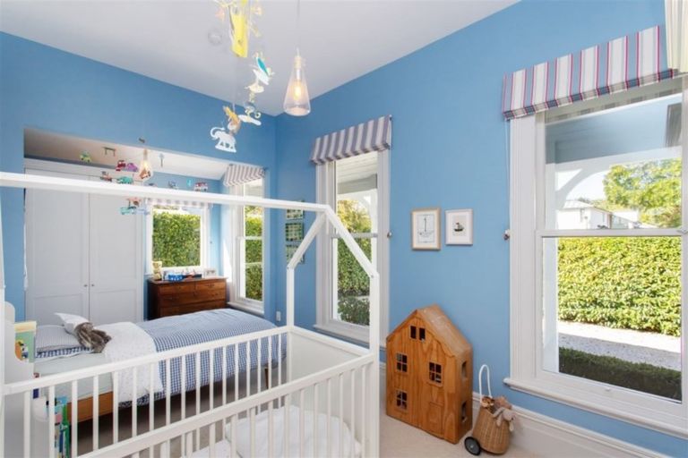 Photo of property in 7 Poynder Avenue, Merivale, Christchurch, 8014