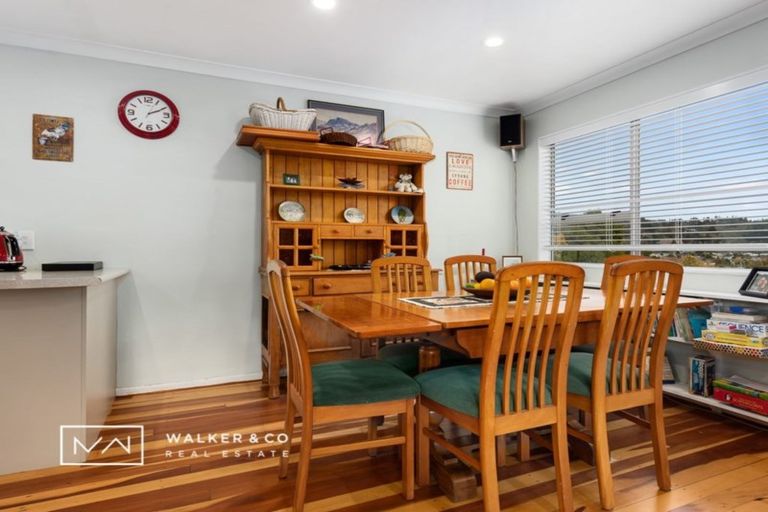 Photo of property in 7 Radiata Grove, Brown Owl, Upper Hutt, 5018