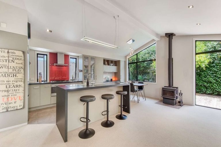 Photo of property in 27 Rimuvale Street, Pukehangi, Rotorua, 3015