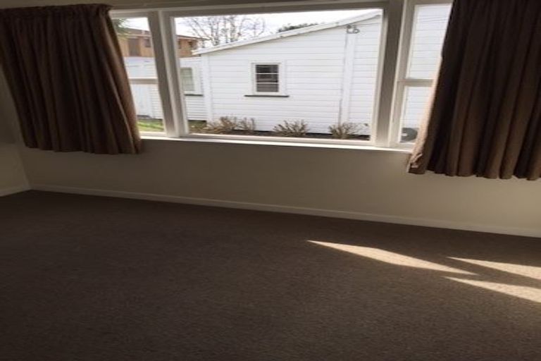 Photo of property in 16 Second Avenue, Avenues, Whangarei, 0110