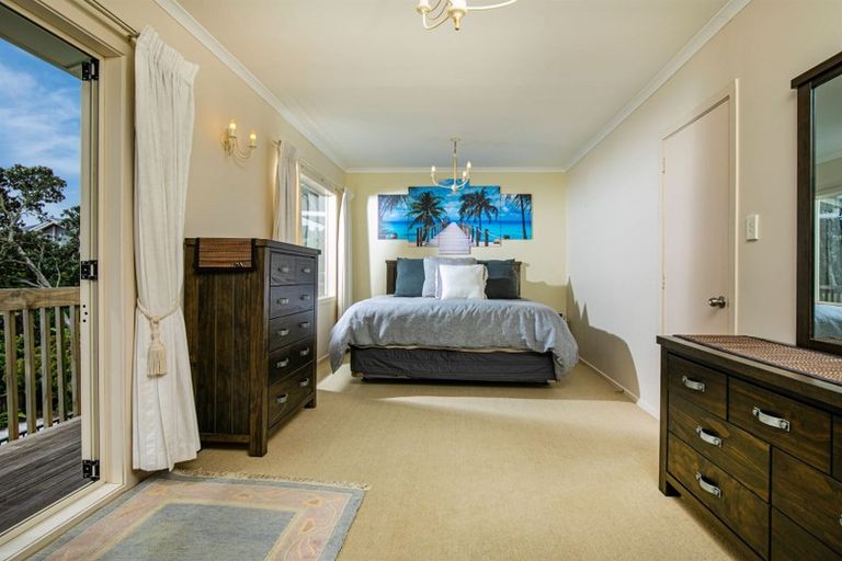 Photo of property in 5 Marae Road, Greenhithe, Auckland, 0632