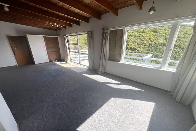 Photo of property in 94 Karepa Street, Brooklyn, Wellington, 6021