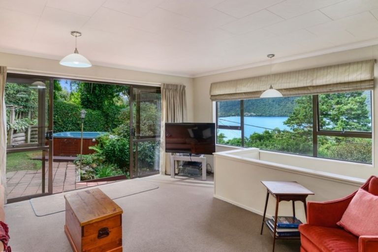 Photo of property in 50 Okareka Loop Road, Lake Okareka, Rotorua, 3076