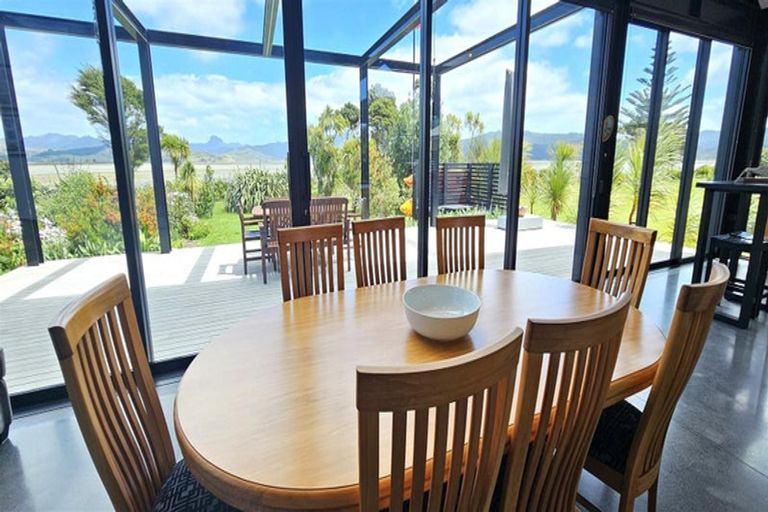 Photo of property in 112 Ti Kouka Crescent, Matarangi, Whitianga, 3592