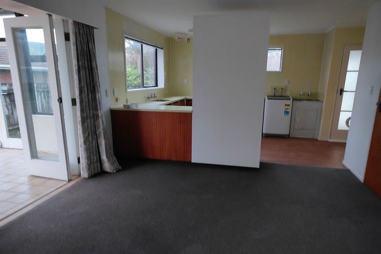 Photo of property in 42 Oxford Street, Tawa, Wellington, 5028