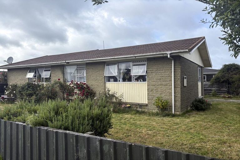 Photo of property in 2 Newbie Street, Heidelberg, Invercargill, 9812
