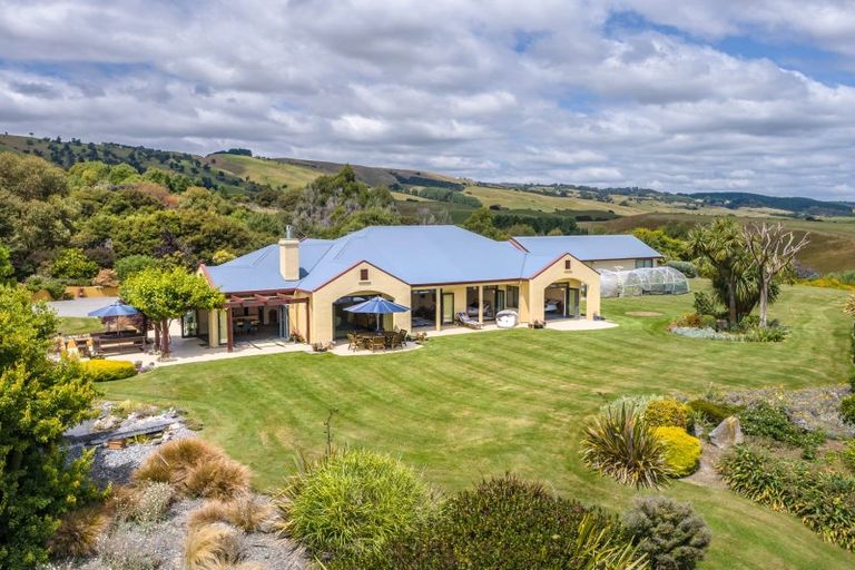Photo of property in 138 Te Wharau Road, Gladstone, Masterton, 5883
