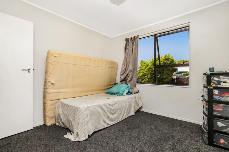 Photo of property in 1/22 Silver Creek Road, Weymouth, Auckland, 2103