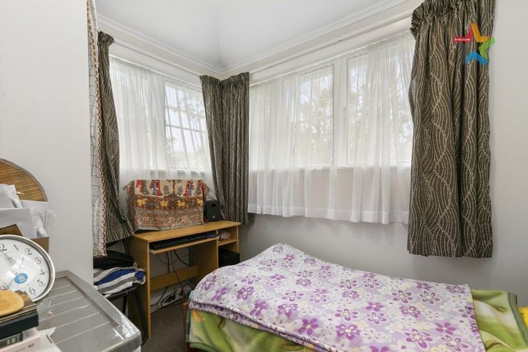 Photo of property in 188 Cambridge Terrace, Naenae, Lower Hutt, 5011