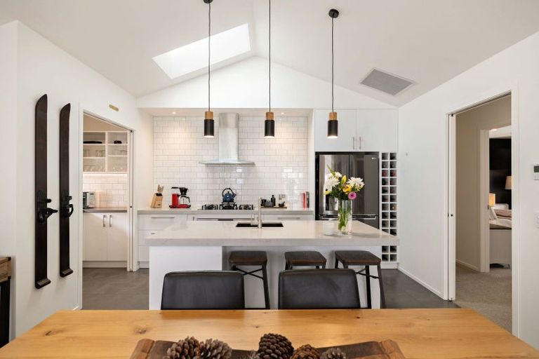 Photo of property in 3 Brodie Avenue, Arrowtown, 9302