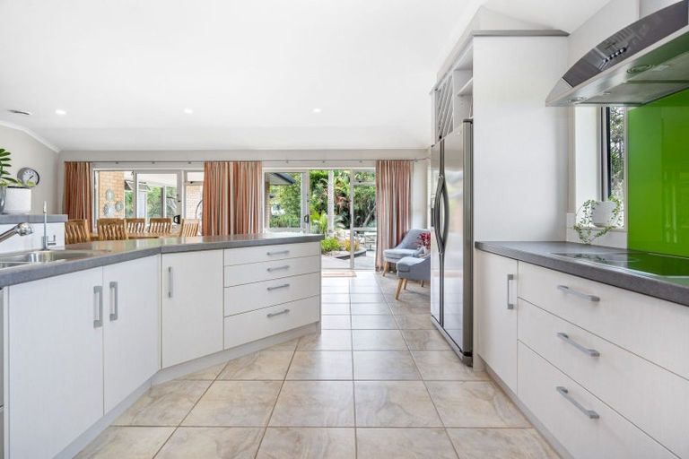 Photo of property in 72 Tawhai Place, Parahaki, Whangarei, 0112