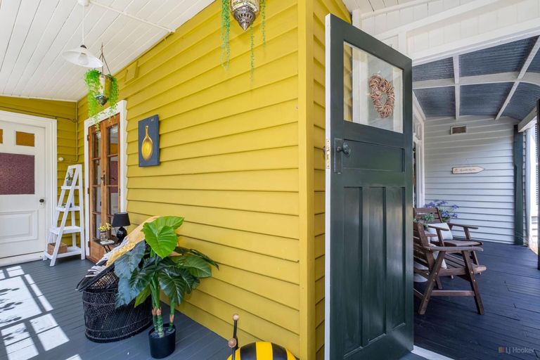 Photo of property in 22 Mckenzie Street, Geraldine, 7930