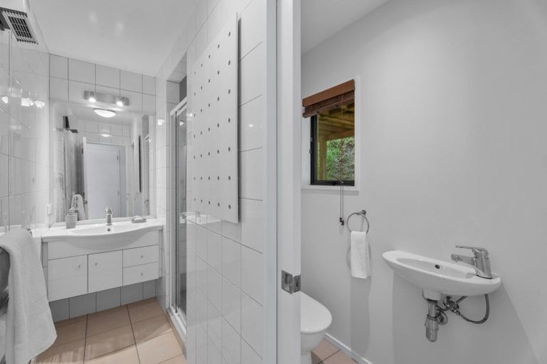 Photo of property in Arno Apartment, 6/8 Mckerrow Place, Sunshine Bay, Queenstown, 9300