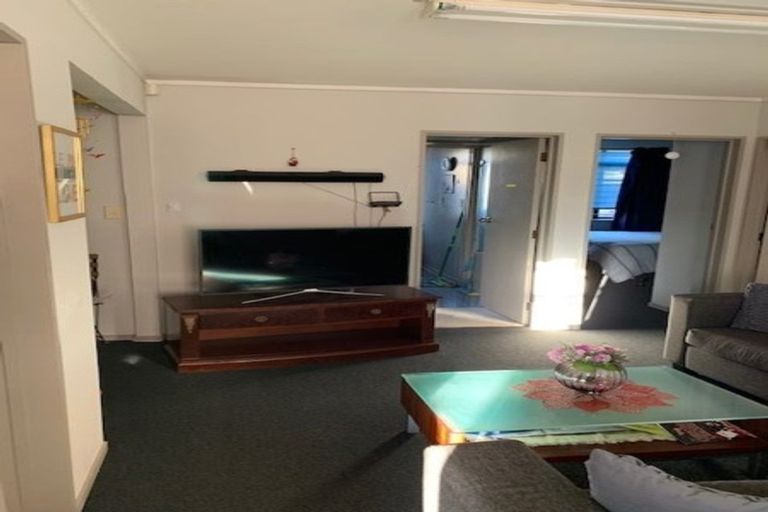 Photo of property in 6 Tangelo Place, Bucklands Beach, Auckland, 2012