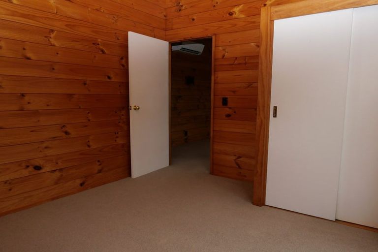 Photo of property in 56a Glen Road, Raumati South, Paraparaumu, 5032