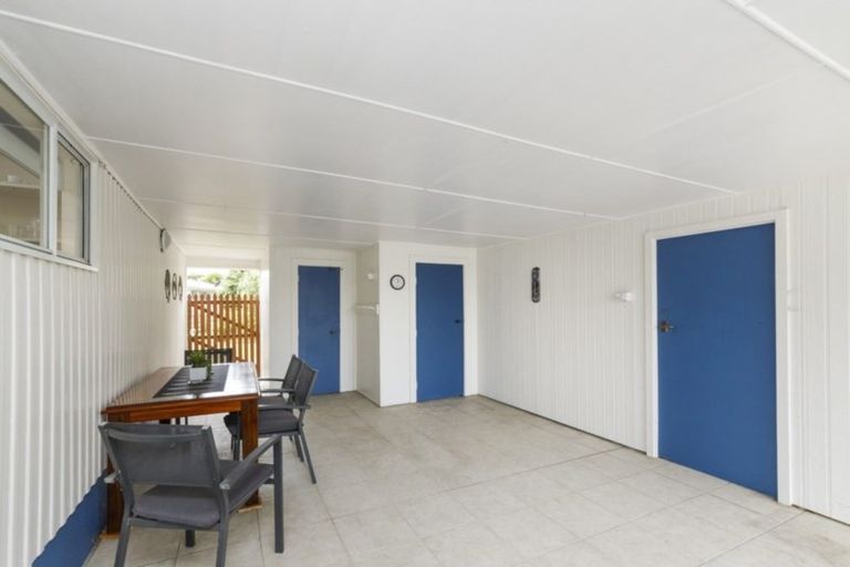 Photo of property in 8 Sicely Street, Marton, 4710