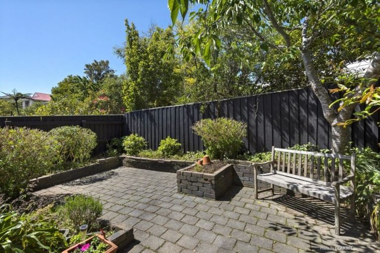 Photo of property in 2a Makatote Grove, Churton Park, Wellington, 6037