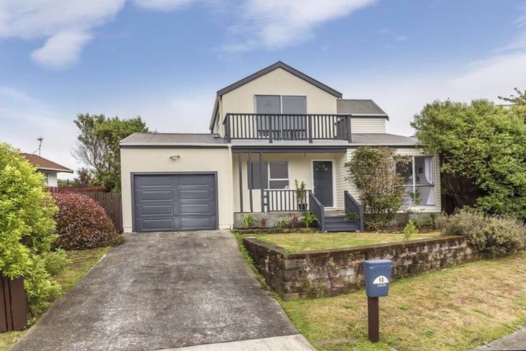 Photo of property in 13 Mallard Grove, Churton Park, Wellington, 6037