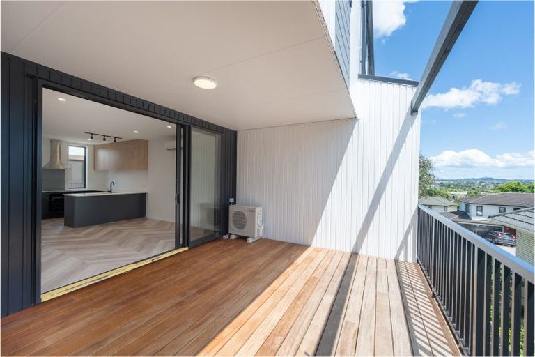 Photo of property in 1/8 Bennett Road, Pakuranga, Auckland, 2010