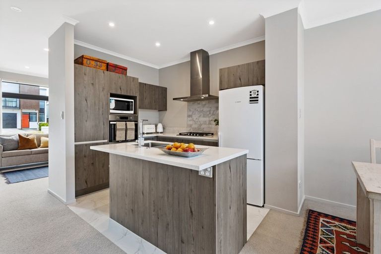 Photo of property in 15 Spotted Dove Road, Hobsonville, Auckland, 0616