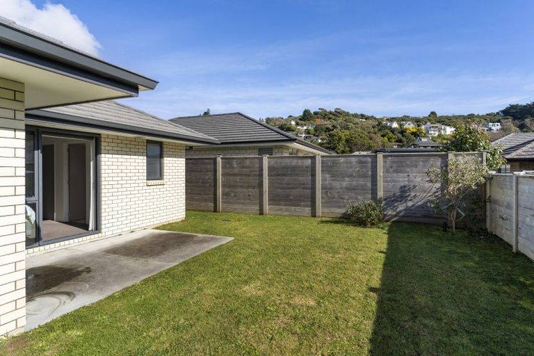 Photo of property in 16 Tradewinds Drive, Whitby, Porirua, 5024