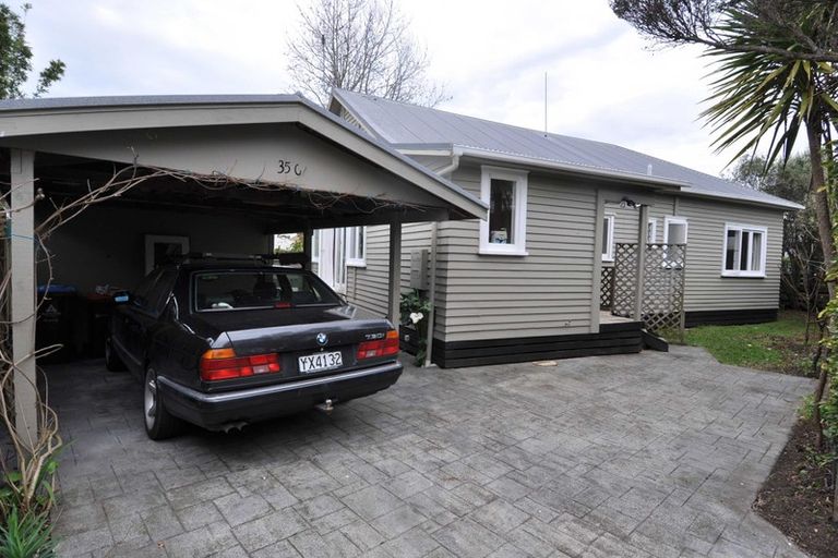 Photo of property in 35c Saxon Street, Waterview, Auckland, 1026