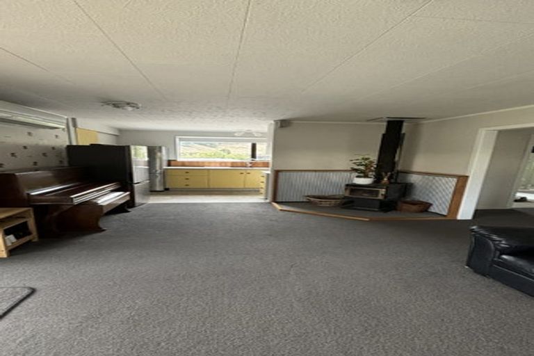 Photo of property in 40 Lyndon Street, Waiau, 7332