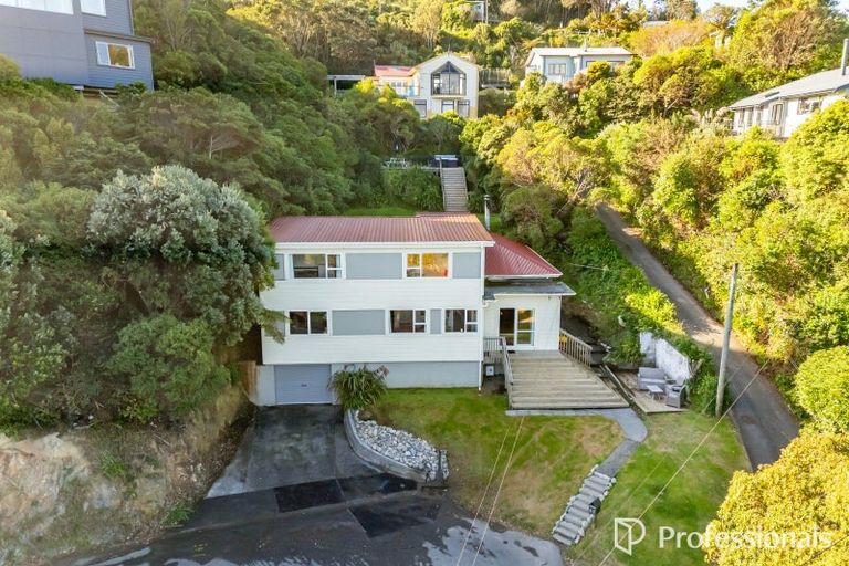 Photo of property in 42 Korokoro Road, Korokoro, Lower Hutt, 5012