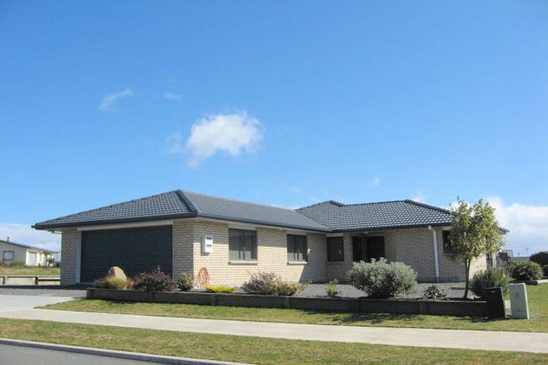 Photo of property in 5 Marshall Close, Motuoapa, 3382