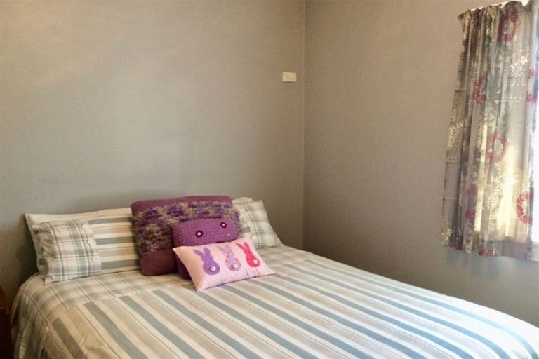 Photo of property in 8 Goldfinch Street, Taihape, 4720