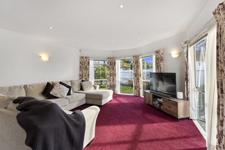 Property details for 5 Lorna Irene Drive, Raumati South, Paraparaumu, 5032