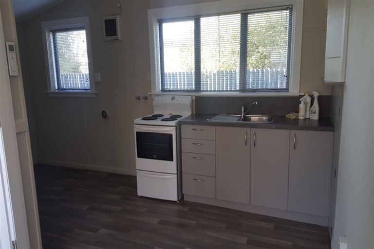 Photo of property in 1/17 Wildberry Street, Woolston, Christchurch, 8023