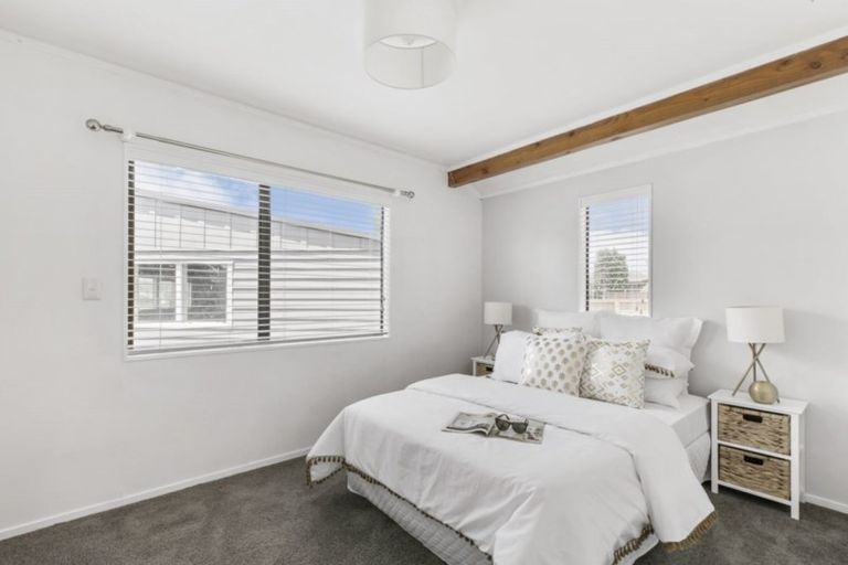 Photo of property in 25 Endeavour Avenue, Welcome Bay, Tauranga, 3112