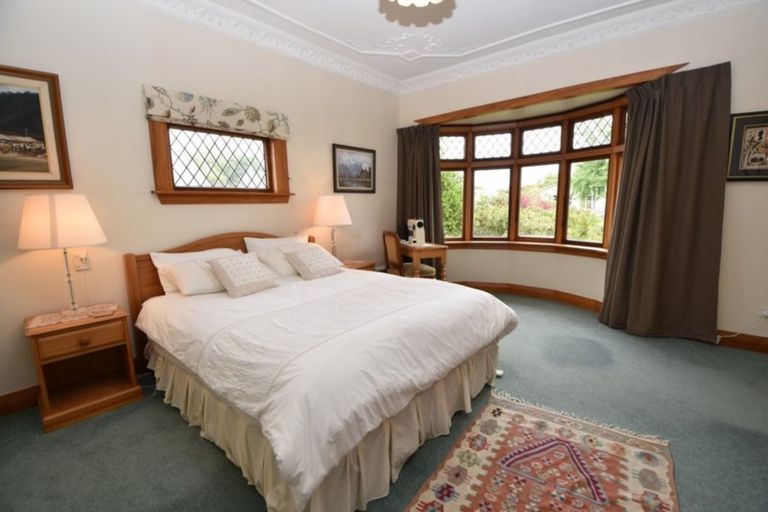 Photo of property in 17 Moreton Road, Carterton, 5713