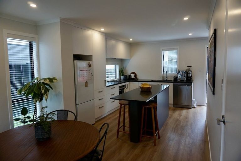 Photo of property in 6 La Mer Lane, Wallaceville, Upper Hutt, 5018