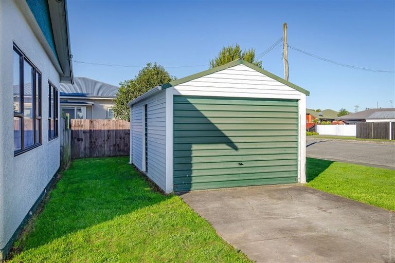 Photo of property in 3/22 Moffett Street, Islington, Christchurch, 8042