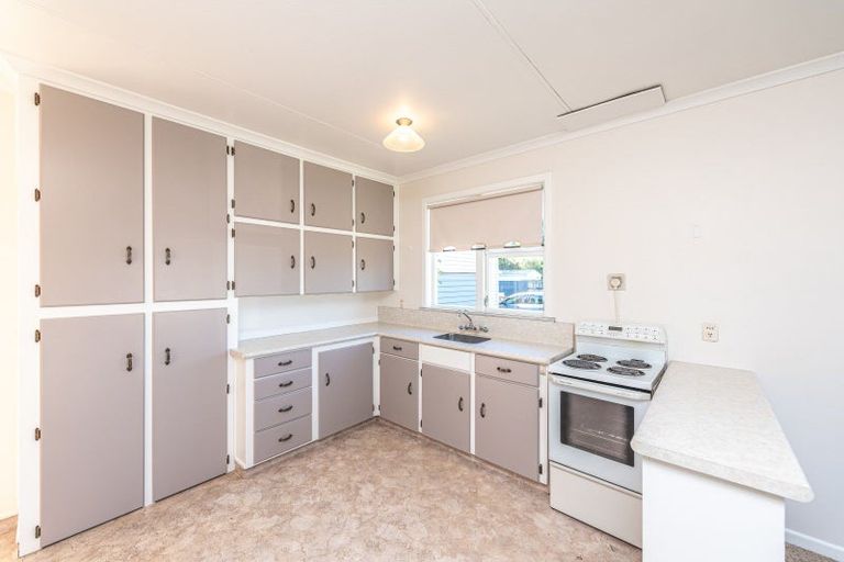 Photo of property in 102 Paterson Street, Aramoho, Whanganui, 4500