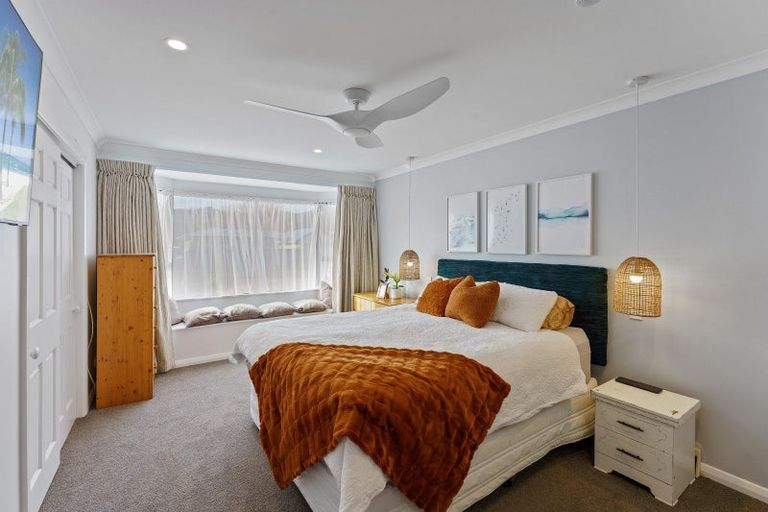 Photo of property in 25 Hillcrest Road, Raumati South, Paraparaumu, 5032